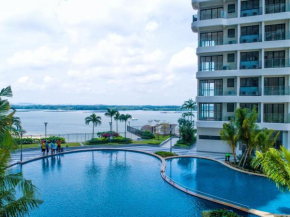 Scenic Country Garden Danga Bay by Lions Bay
